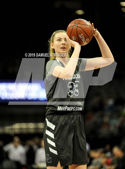 Thumbnail 1 in Pinewood vs. Sierra Canyon (CIF State Open Division Final) photogallery.