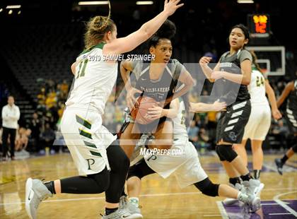 Thumbnail 2 in Pinewood vs. Sierra Canyon (CIF State Open Division Final) photogallery.