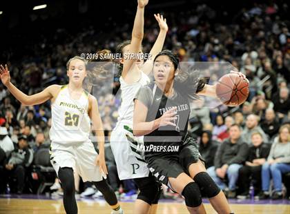 Thumbnail 3 in Pinewood vs. Sierra Canyon (CIF State Open Division Final) photogallery.