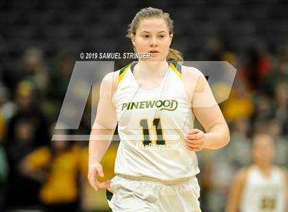 Thumbnail 1 in Pinewood vs. Sierra Canyon (CIF State Open Division Final) photogallery.