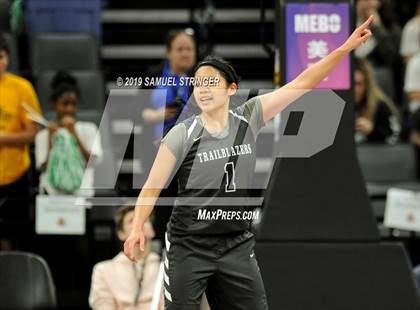 Thumbnail 3 in Pinewood vs. Sierra Canyon (CIF State Open Division Final) photogallery.