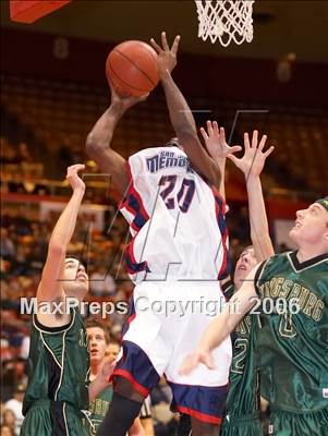 Thumbnail 3 in Kingsburg vs San Joaquin Memorial (CS D4 Final) photogallery.