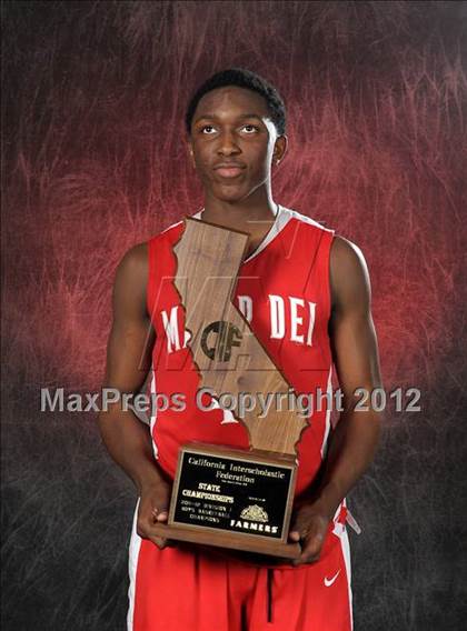 Thumbnail 3 in Mater Dei (CIF State D1 Award Photos) photogallery.