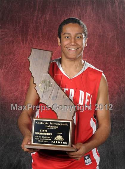Thumbnail 3 in Mater Dei (CIF State D1 Award Photos) photogallery.
