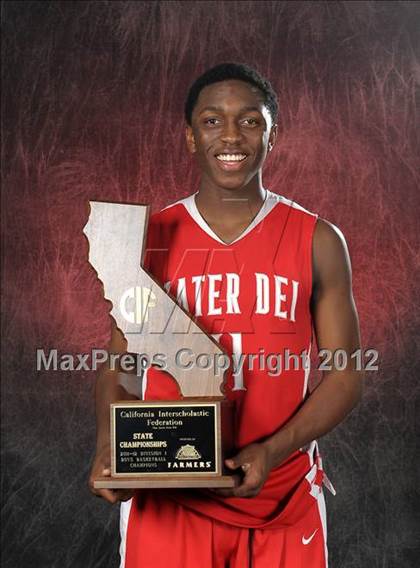Thumbnail 2 in Mater Dei (CIF State D1 Award Photos) photogallery.