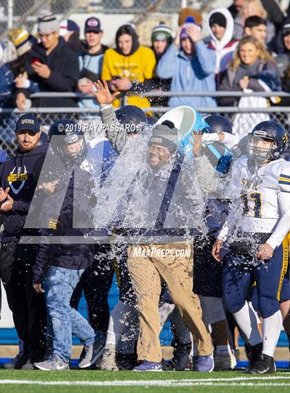 Thumbnail 3 in Seaford vs. Shoreham-Wading River (Long Island Division IV Championship) photogallery.