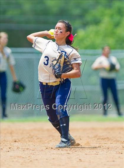 Thumbnail 3 in O'Connor vs Converse Judson (UIL Region 4 Area Playoff) photogallery.