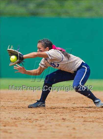 Thumbnail 3 in O'Connor vs Converse Judson (UIL Region 4 Area Playoff) photogallery.