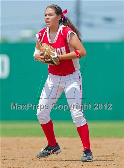 Thumbnail 2 in O'Connor vs Converse Judson (UIL Region 4 Area Playoff) photogallery.