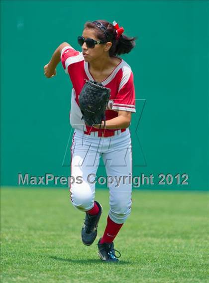 Thumbnail 1 in O'Connor vs Converse Judson (UIL Region 4 Area Playoff) photogallery.