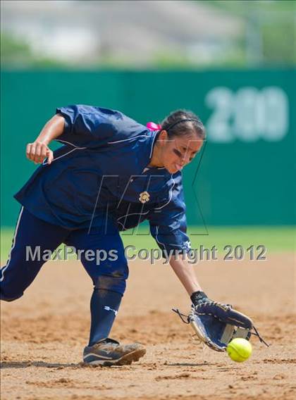 Thumbnail 2 in O'Connor vs Converse Judson (UIL Region 4 Area Playoff) photogallery.