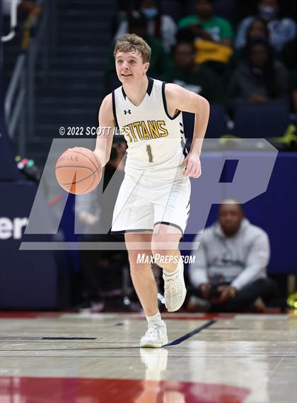 Thumbnail 3 in Taft vs. Ottawa-Glandorf (OHSAA D3 Final)  photogallery.