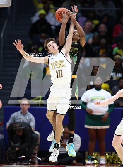 Thumbnail 3 in Taft vs. Ottawa-Glandorf (OHSAA D3 Final)  photogallery.