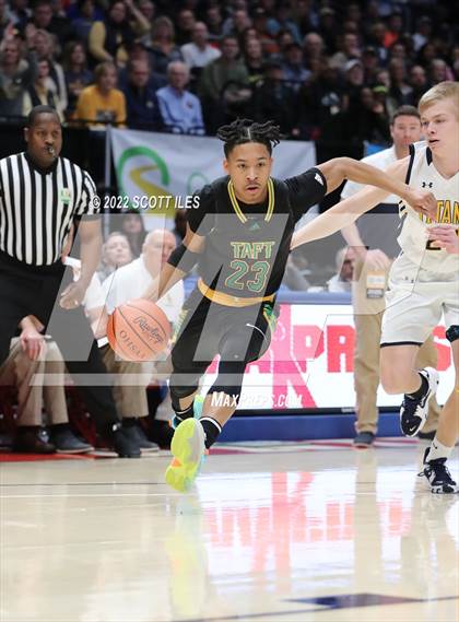 Thumbnail 2 in Taft vs. Ottawa-Glandorf (OHSAA D3 Final)  photogallery.