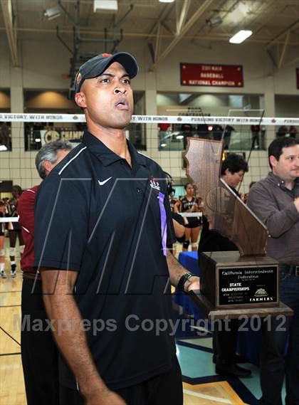 Thumbnail 3 in Parker vs. Sacred Heart Prep (CIF State D4 Final) photogallery.
