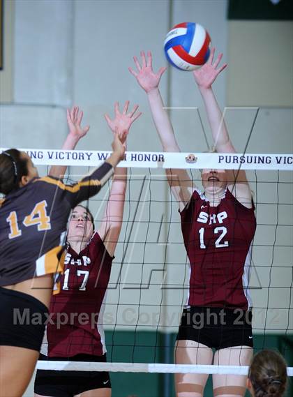 Thumbnail 3 in Parker vs. Sacred Heart Prep (CIF State D4 Final) photogallery.