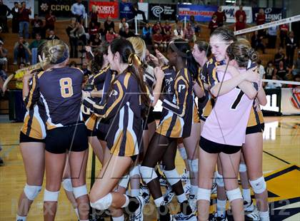 Thumbnail 3 in Parker vs. Sacred Heart Prep (CIF State D4 Final) photogallery.
