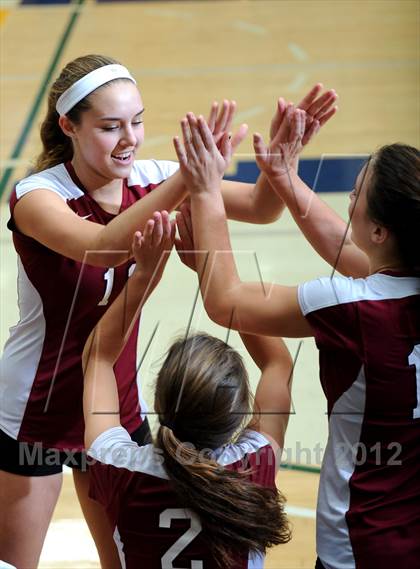 Thumbnail 2 in Parker vs. Sacred Heart Prep (CIF State D4 Final) photogallery.