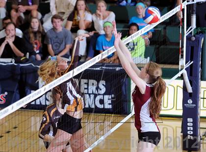 Thumbnail 2 in Parker vs. Sacred Heart Prep (CIF State D4 Final) photogallery.