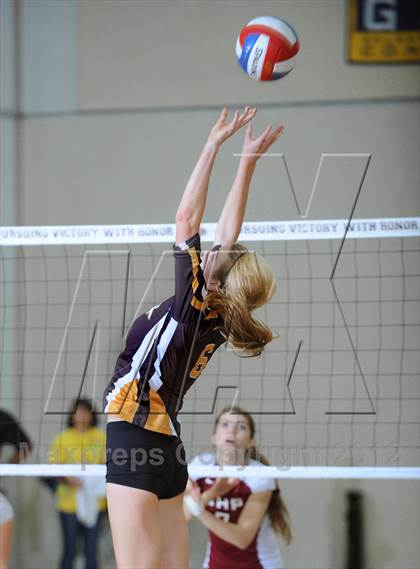 Thumbnail 3 in Parker vs. Sacred Heart Prep (CIF State D4 Final) photogallery.