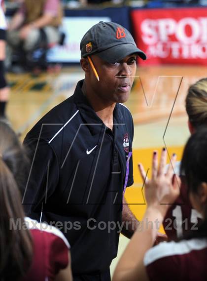Thumbnail 2 in Parker vs. Sacred Heart Prep (CIF State D4 Final) photogallery.