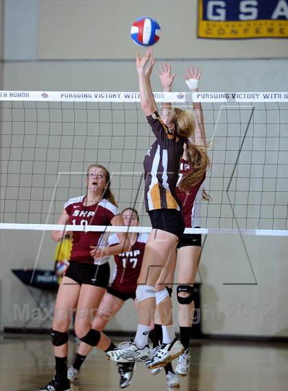 Thumbnail 3 in Parker vs. Sacred Heart Prep (CIF State D4 Final) photogallery.