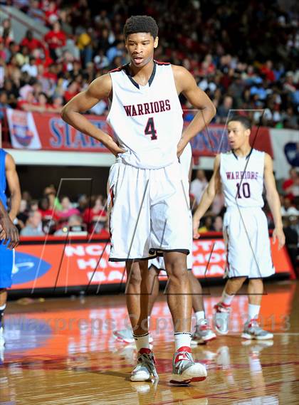 Thumbnail 2 in Webb vs. Statesville (NCHSAA 3A Final) photogallery.