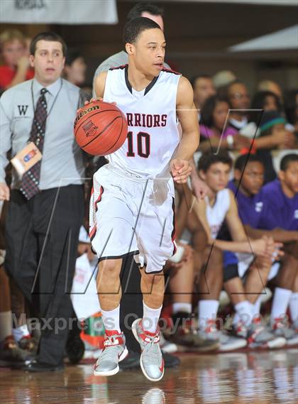 Thumbnail 2 in Webb vs. Statesville (NCHSAA 3A Final) photogallery.