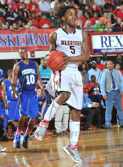 Thumbnail 2 in Webb vs. Statesville (NCHSAA 3A Final) photogallery.