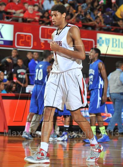 Thumbnail 3 in Webb vs. Statesville (NCHSAA 3A Final) photogallery.