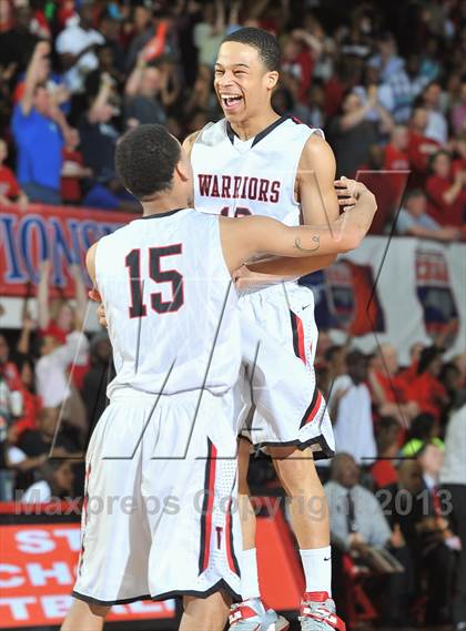 Thumbnail 1 in Webb vs. Statesville (NCHSAA 3A Final) photogallery.
