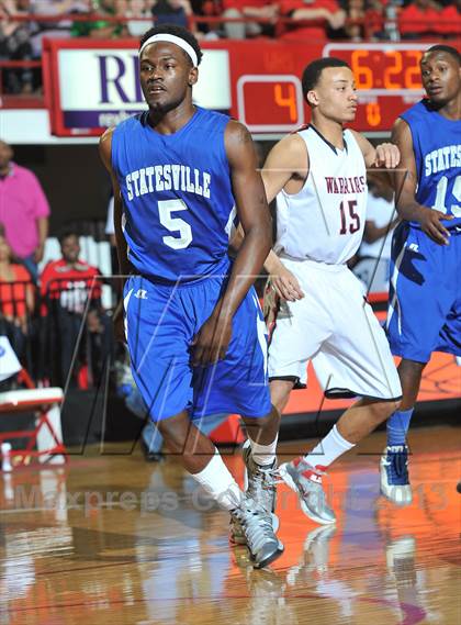 Thumbnail 2 in Webb vs. Statesville (NCHSAA 3A Final) photogallery.
