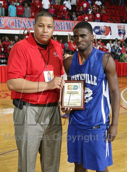Thumbnail 3 in Webb vs. Statesville (NCHSAA 3A Final) photogallery.