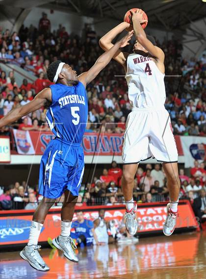Thumbnail 1 in Webb vs. Statesville (NCHSAA 3A Final) photogallery.