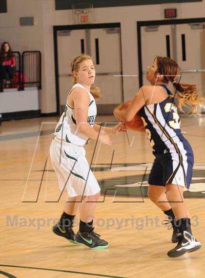 Thumbnail 1 in Tehachapi vs Shafter (CIF CS Playoffs) photogallery.