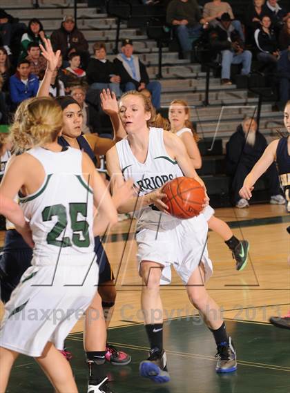 Thumbnail 1 in Tehachapi vs Shafter (CIF CS Playoffs) photogallery.