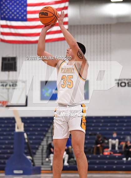 Thumbnail 2 in St. John-Vianney vs Wall (WOBM Christmas Classic) photogallery.
