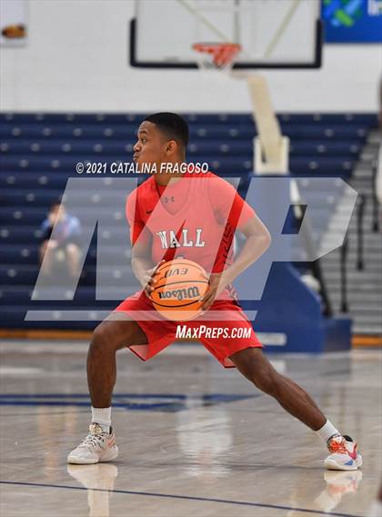 Thumbnail 1 in St. John-Vianney vs Wall (WOBM Christmas Classic) photogallery.