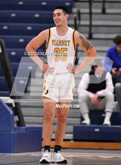 Thumbnail 1 in St. John-Vianney vs Wall (WOBM Christmas Classic) photogallery.