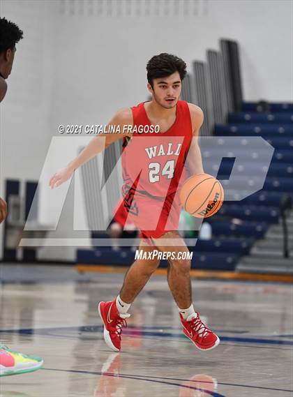 Thumbnail 2 in St. John-Vianney vs Wall (WOBM Christmas Classic) photogallery.