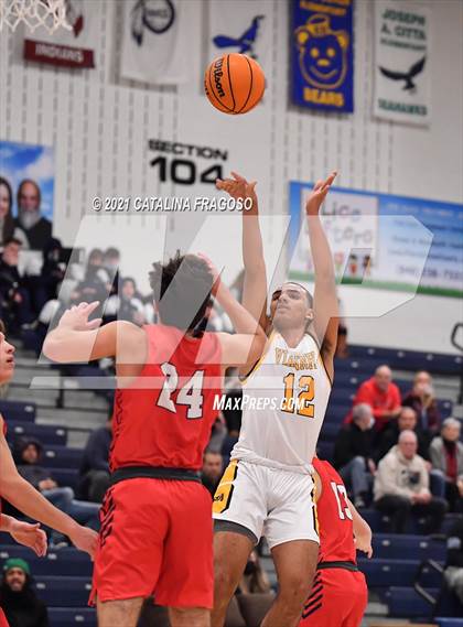 Thumbnail 3 in St. John-Vianney vs Wall (WOBM Christmas Classic) photogallery.