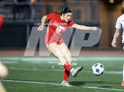Thumbnail 1 in Mira Costa vs Redondo Union photogallery.