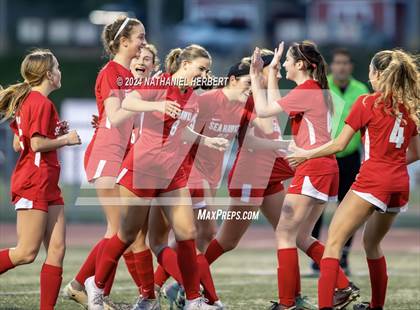 Thumbnail 2 in Mira Costa vs Redondo Union photogallery.