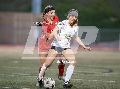 Thumbnail 1 in Mira Costa vs Redondo Union photogallery.