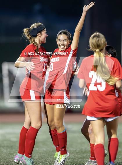 Thumbnail 2 in Mira Costa vs Redondo Union photogallery.