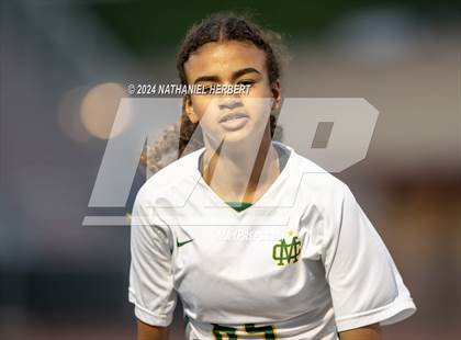 Thumbnail 3 in Mira Costa vs Redondo Union photogallery.