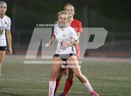 Thumbnail 2 in Mira Costa vs Redondo Union photogallery.