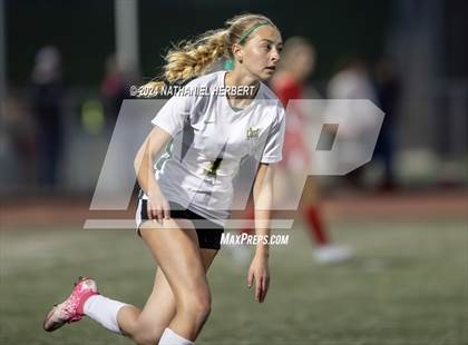 Thumbnail 3 in Mira Costa vs Redondo Union photogallery.