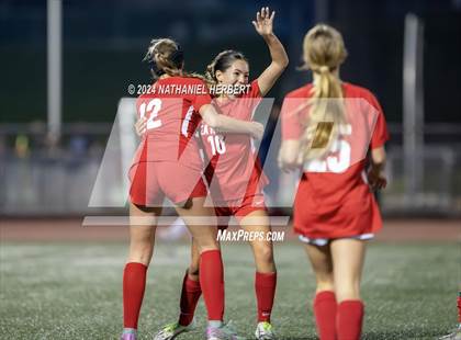 Thumbnail 1 in Mira Costa vs Redondo Union photogallery.