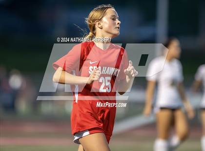 Thumbnail 3 in Mira Costa vs Redondo Union photogallery.